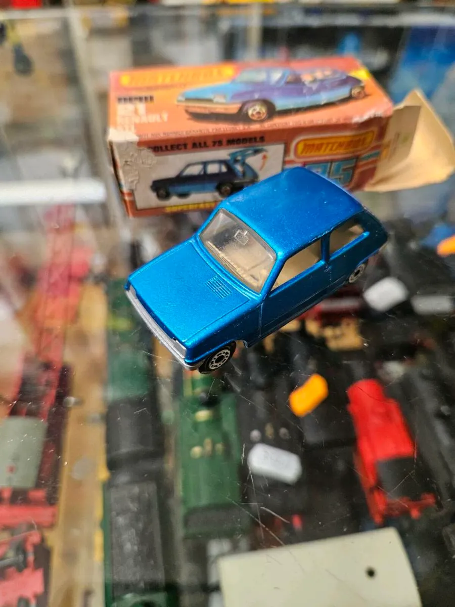 Matchbox Renault 5 - Image 2