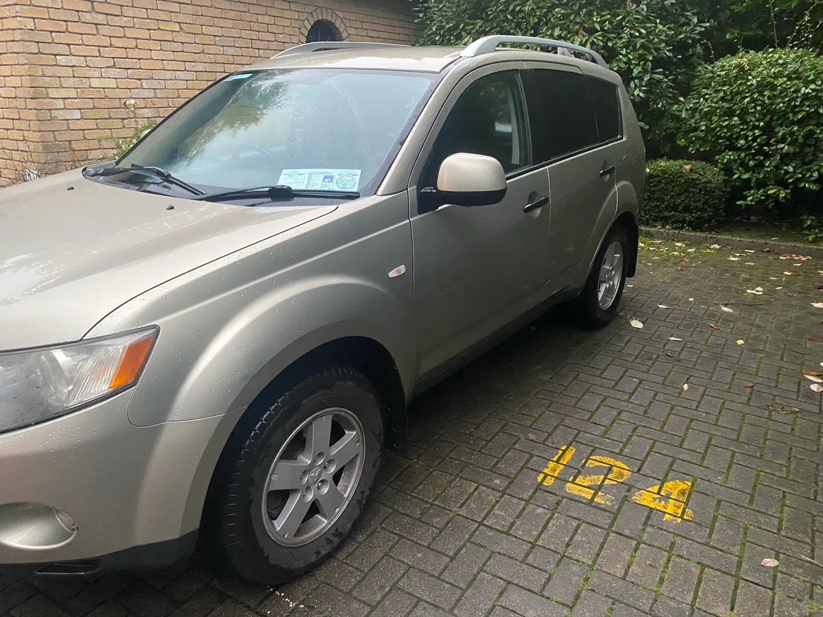 Mitsubishi Outlander - Image 2