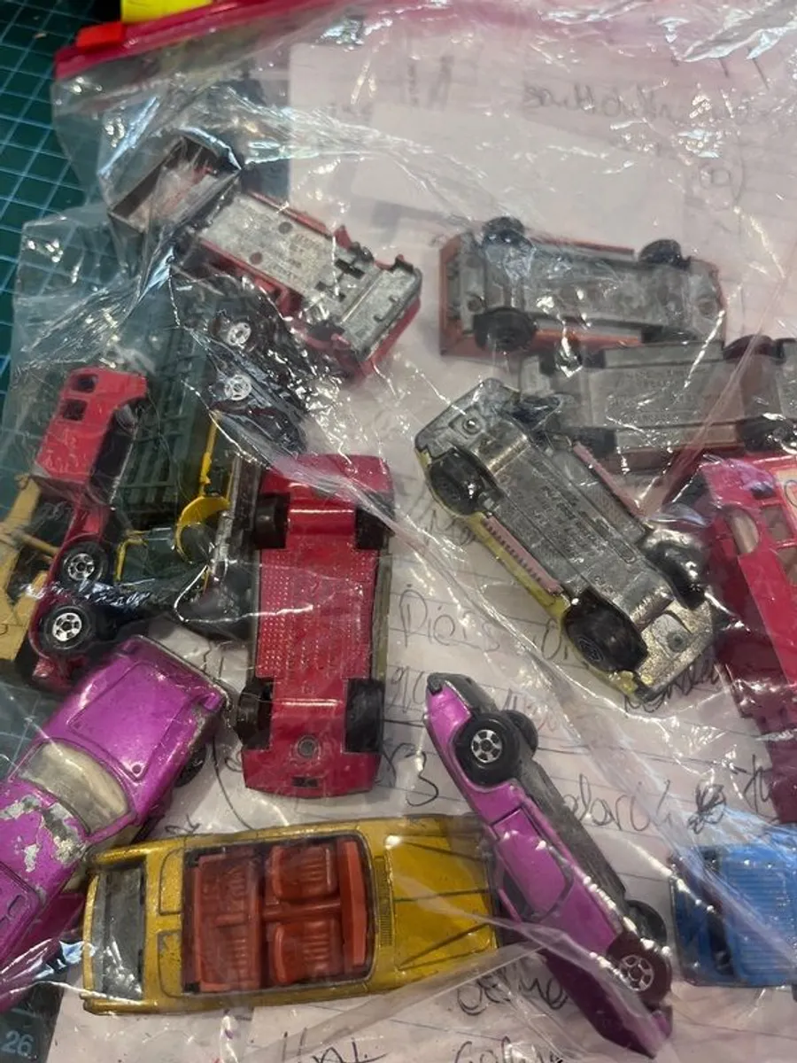 Box 2 of 4 Lesney Matchbox Superfast 70s collection with carry case - Image 4