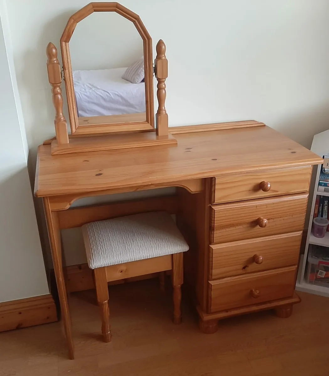 Dressing Table - Image 1