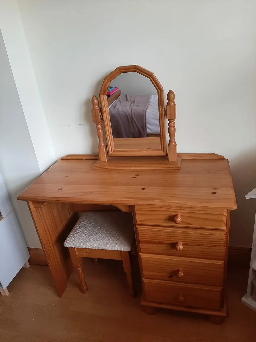 Dressing Table - Image 2