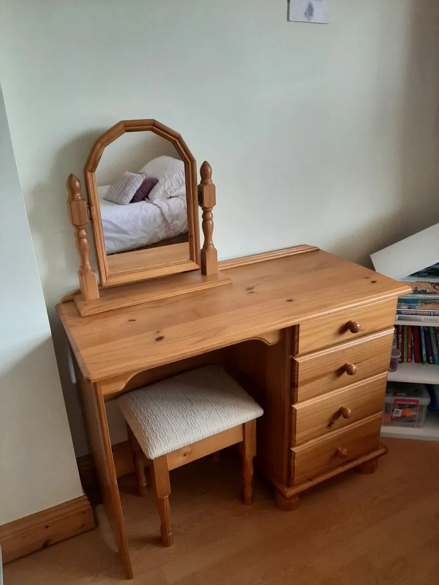 Dressing Table - Image 3