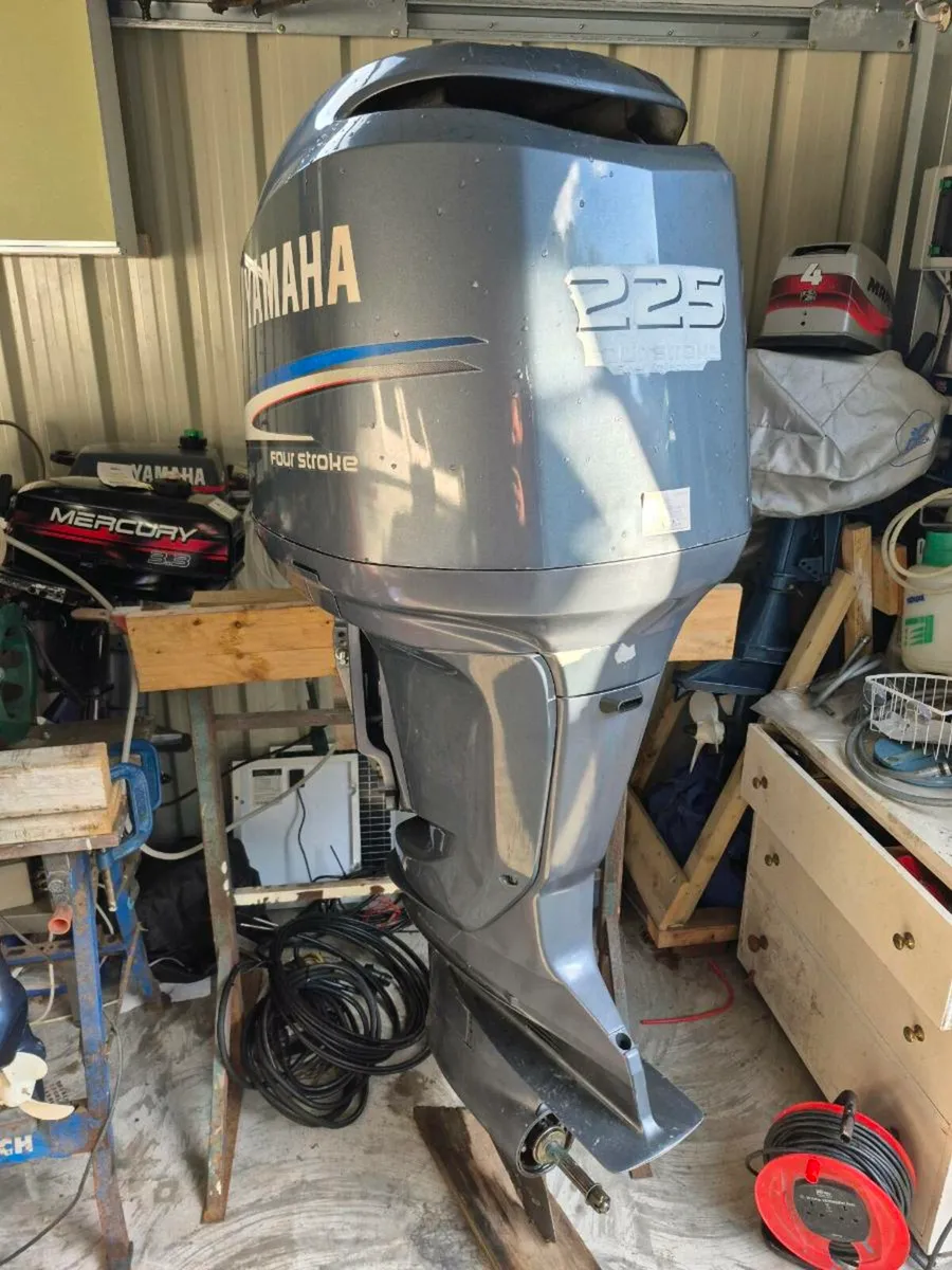 Yamaha f225 efi 4 stroke boat outboard motor - Image 2