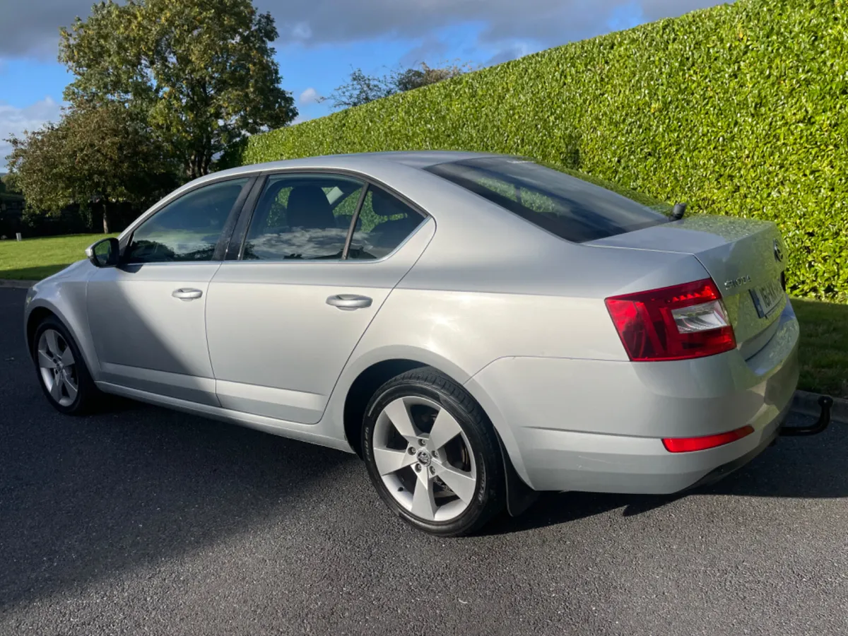 Skoda Octavia 2016 - Image 4
