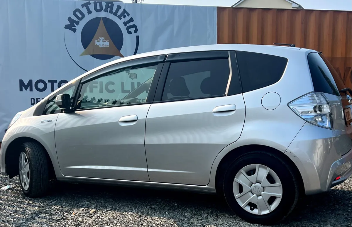 Honda Fit 2012 | 71k kms | Hybrid | Auto - Image 2