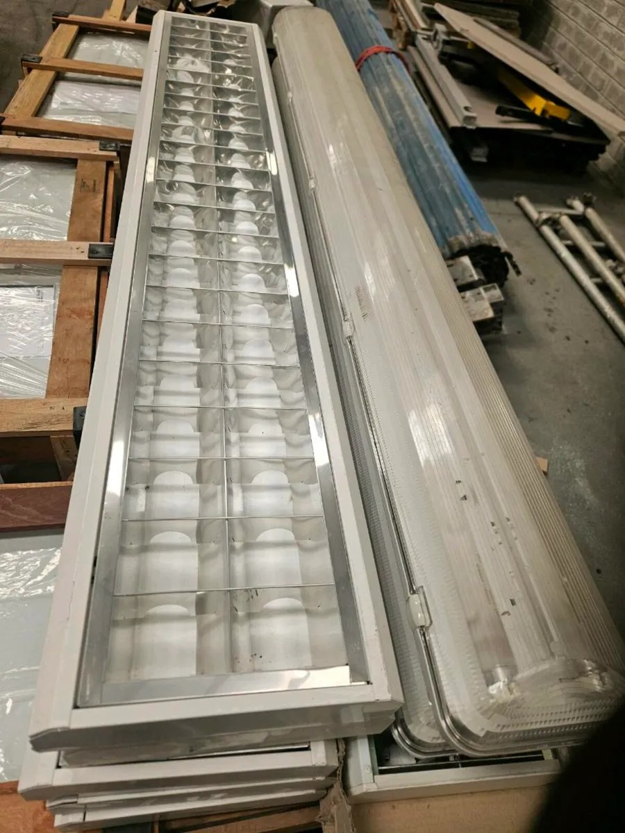 Wearhouse clear out - Image 4