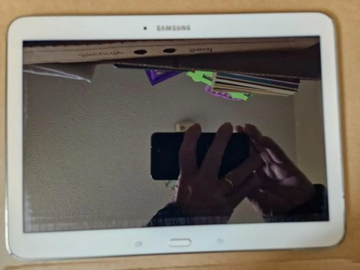 Samsung Galaxy Tab 4 Tablet, Live Demo Unit, 16GB - Image 2