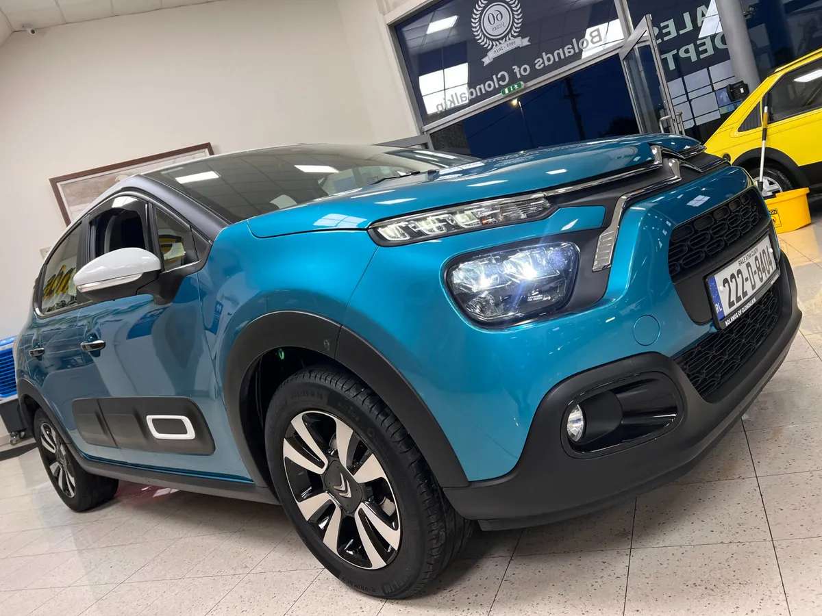 **Only 10,700 Mls / 17,000 Kms FEEL EXCLUSIVE PURE - Image 4