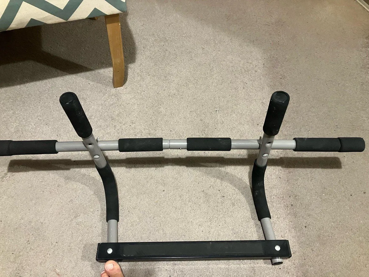 Pull-up bar