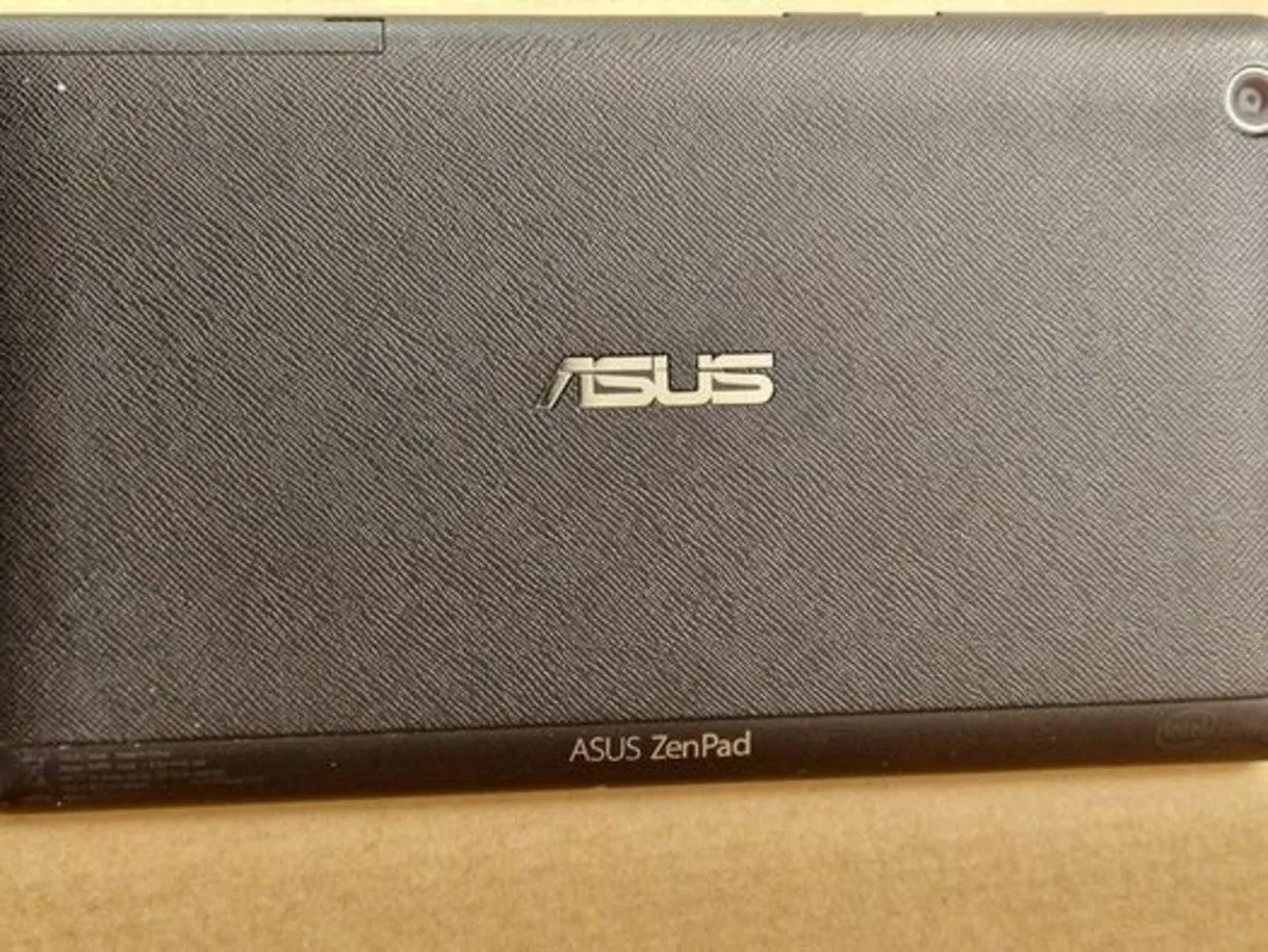 Asus ZenPad  Tablet, 7 inch, 16 GB Model P01Y - Image 2