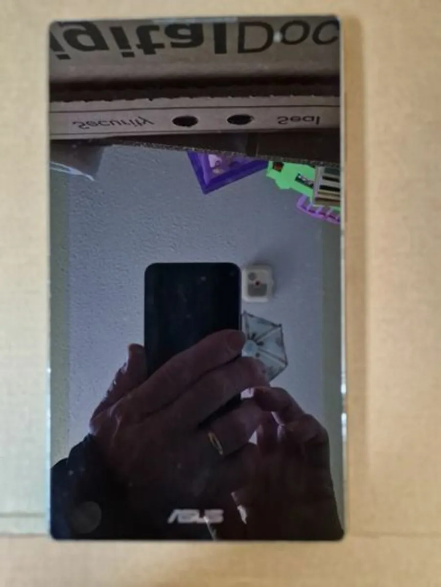 Asus ZenPad  Tablet, 7 inch, 16 GB Model P01Y - Image 3