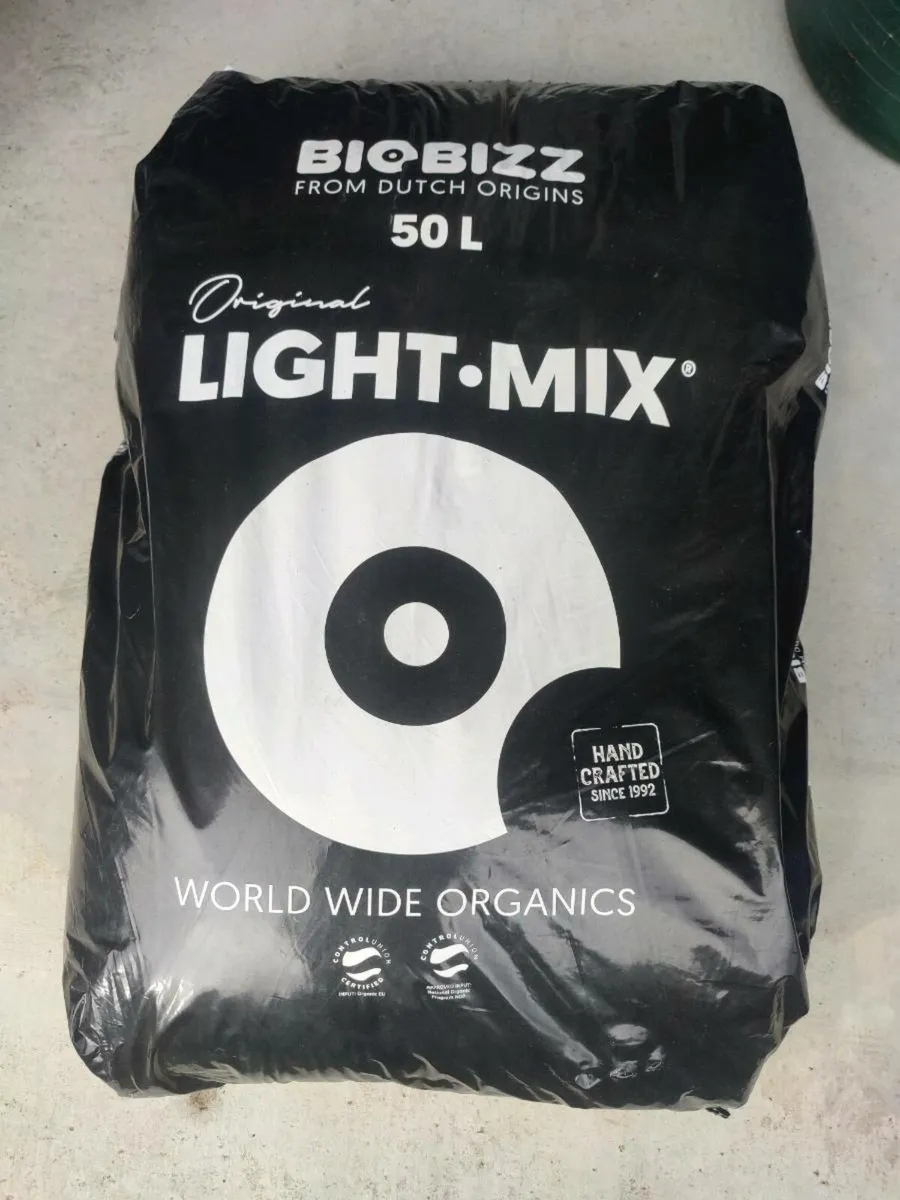  Biobizz Light-Mix 50L 65  bags