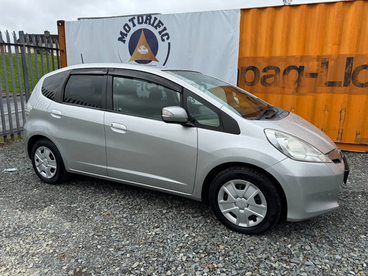 Honda Fit 2010 | Auto | Hybrid | New arrival - Image 2