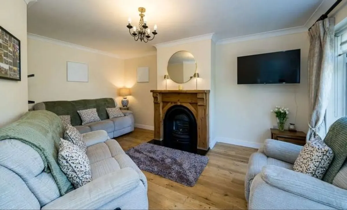 Furniture - Recliner Suite