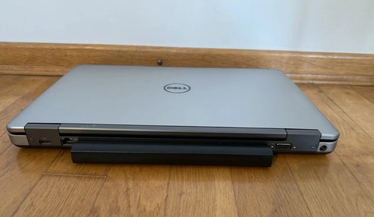 Dell laptop 15.6 Intel i7 CPU Win11 Office 21 16GB - Image 4