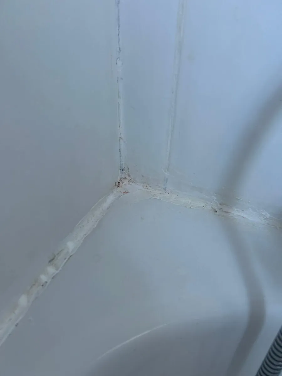 GC Handyman - East Cork - Shower/Bath Re-Seal - Image 3