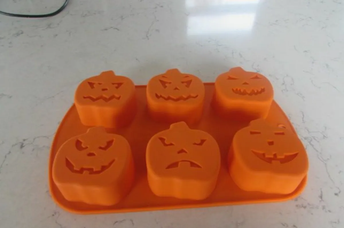Silicone Pumpkin Cupcake Mould for Sale - Image 1