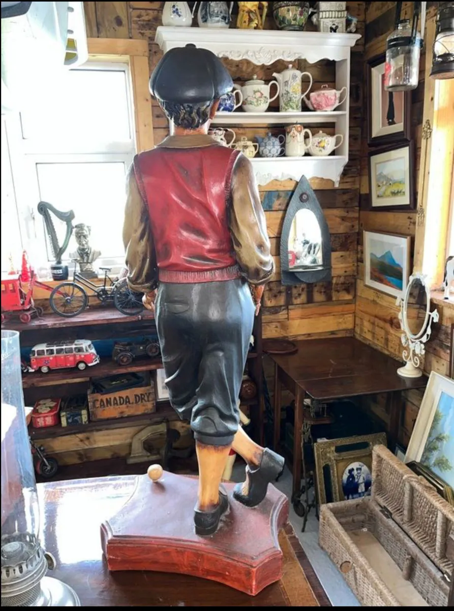 Vintage Golfer - Image 2