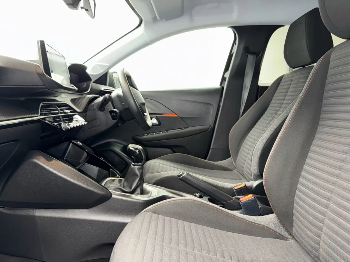 Peugeot 208 1.2 Active  just IN   60 P/W - Image 4