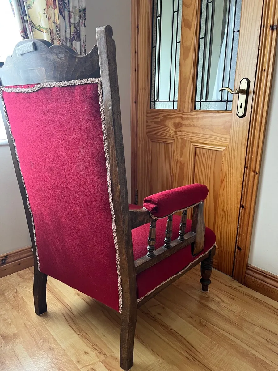 Red Velvet Armchair - Image 3