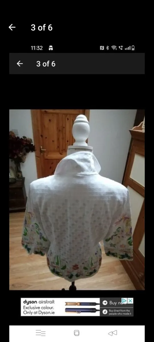 Beautiful Forewear embroidered, fully lined Jacket - Image 3