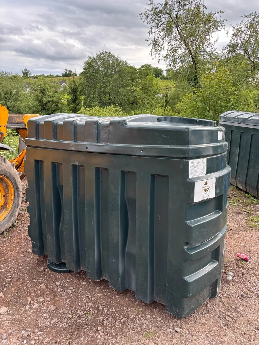 Oil tank - Image 2