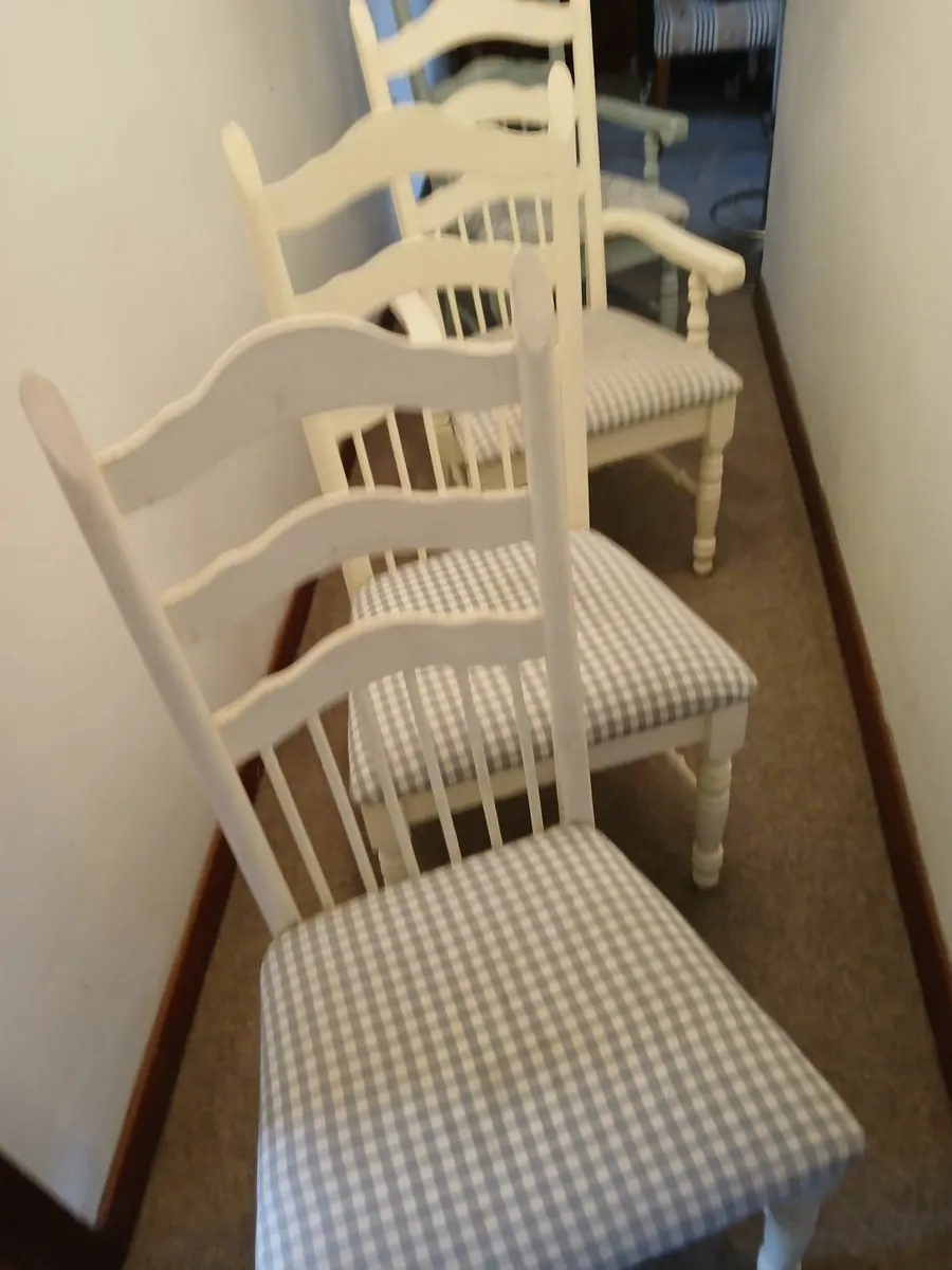 Chairs lot of (4)...vintage delivered - Image 4