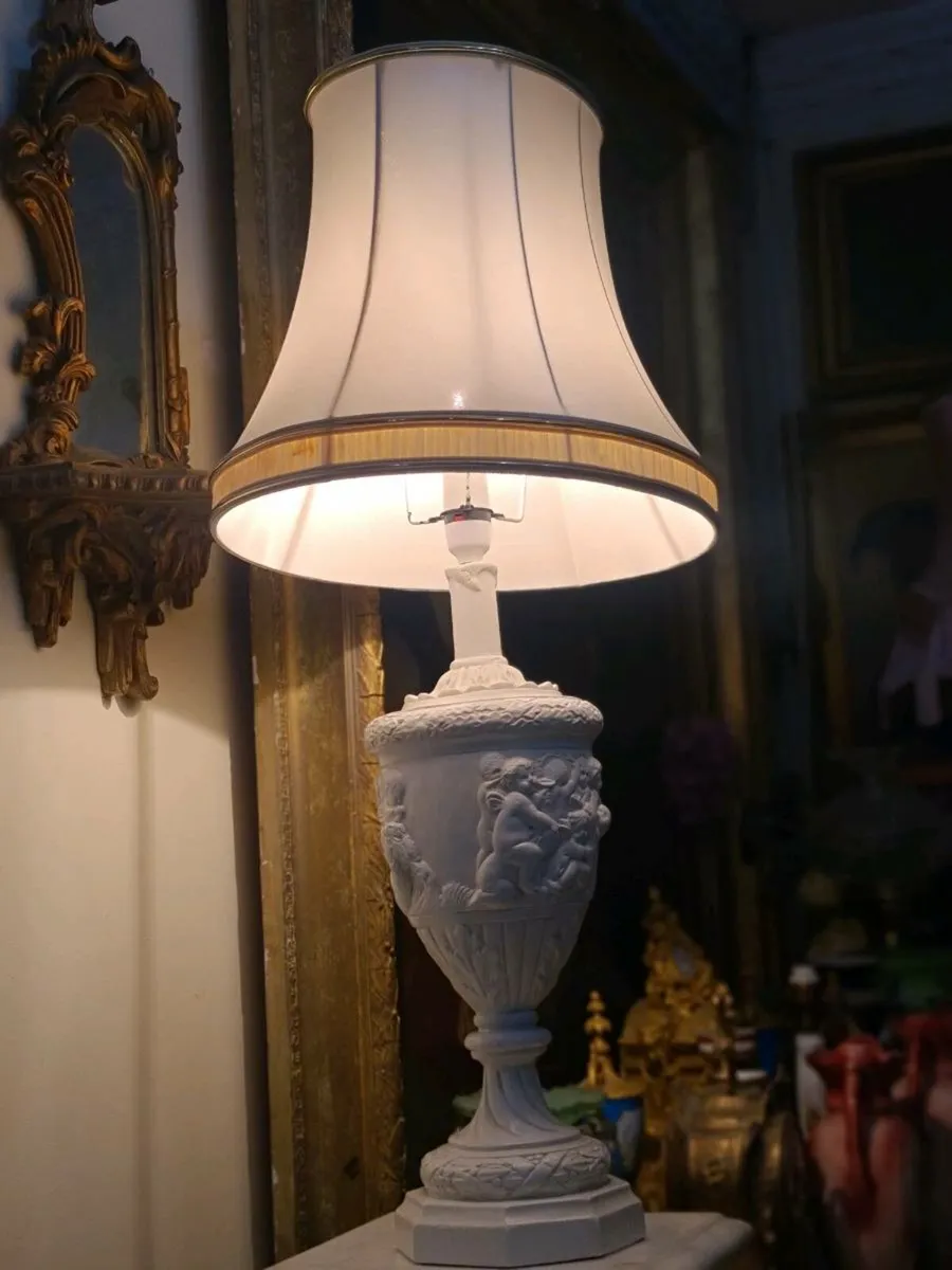 Large Neoclassical style plaster table lamp - Image 3