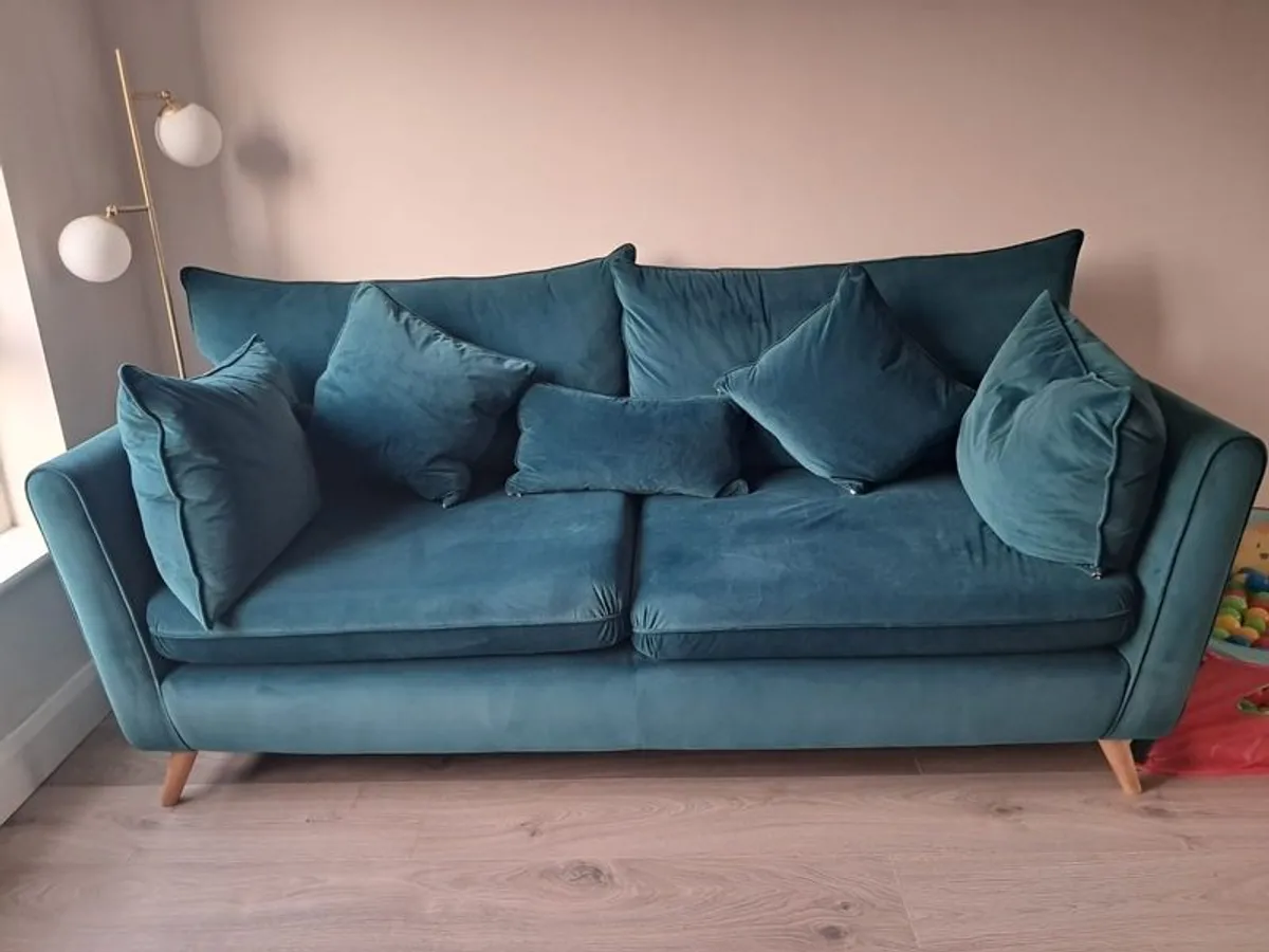 4 Seater Moorfield Sofa - Image 4