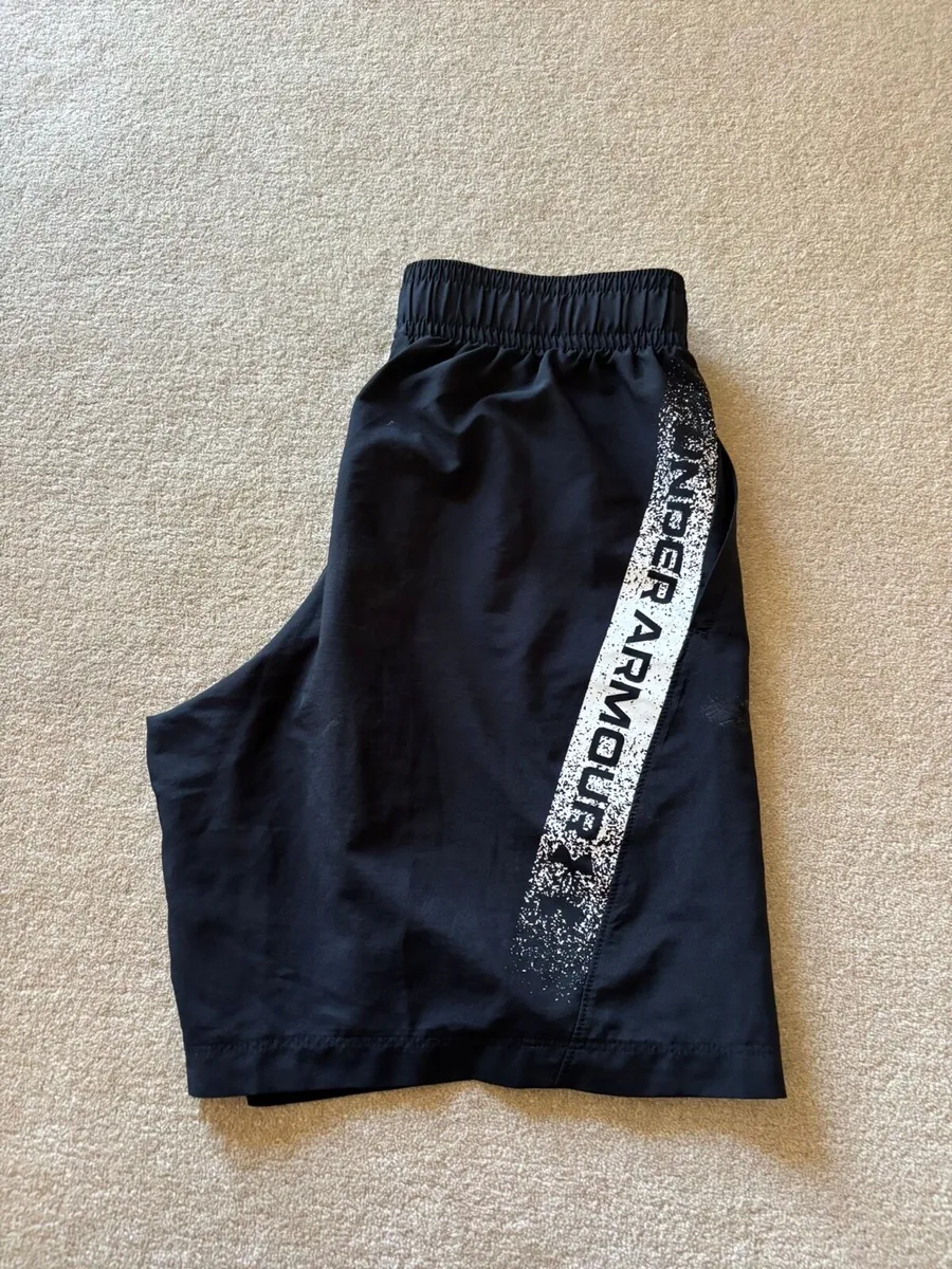 Under Armour Men’s Black Shorts - small - Image 1