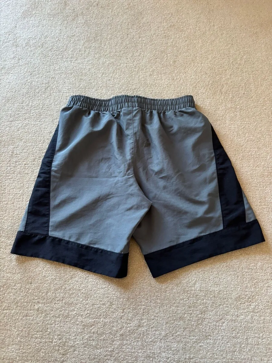 Under Armour Boys Grey shorts - Image 2