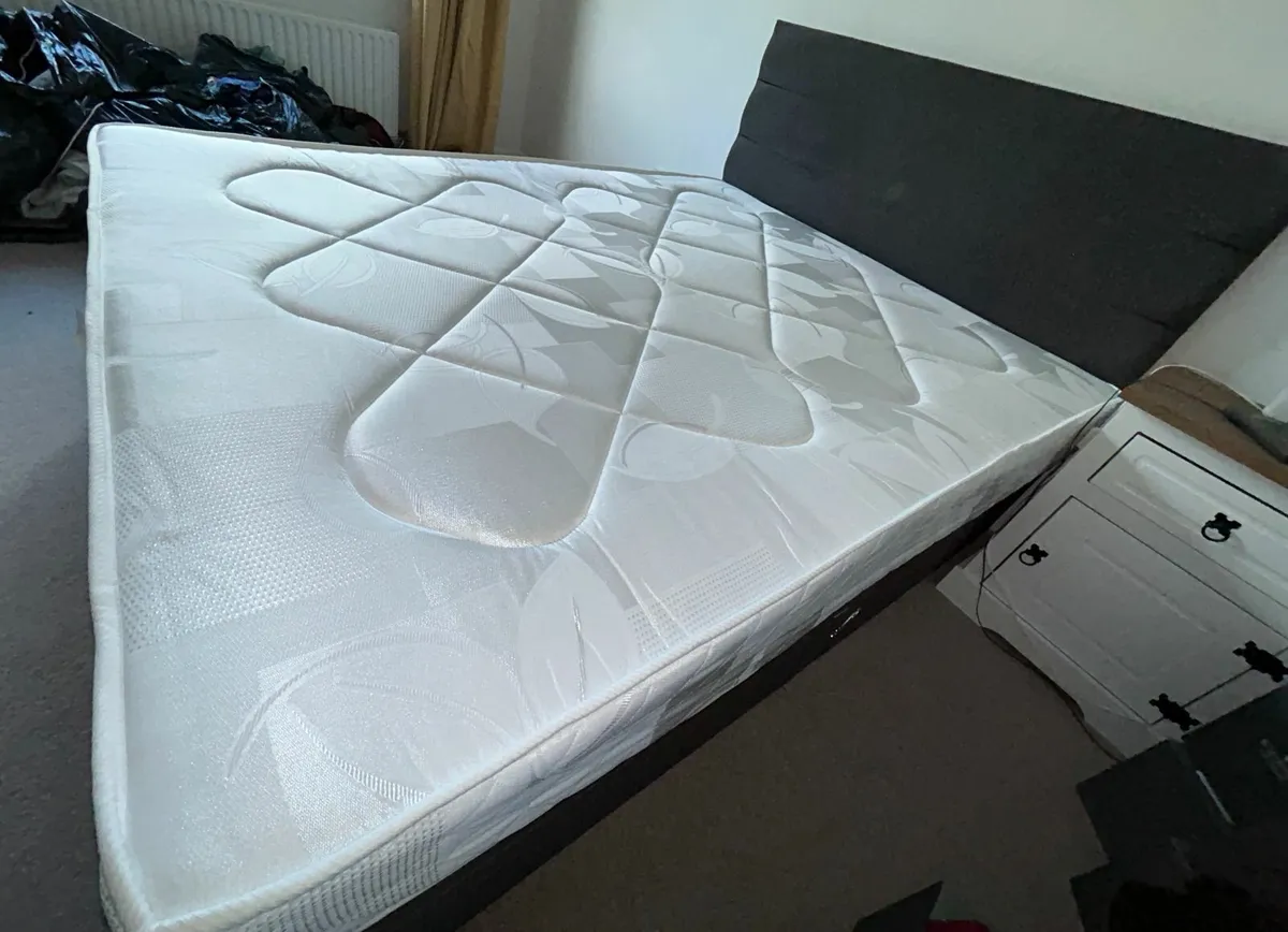 King size mattress in very good condition - Image 1