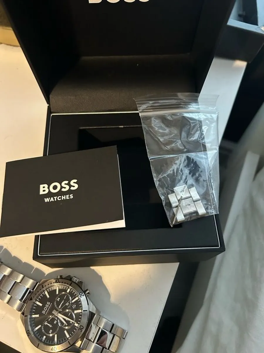 Hugo boss watch - Image 2