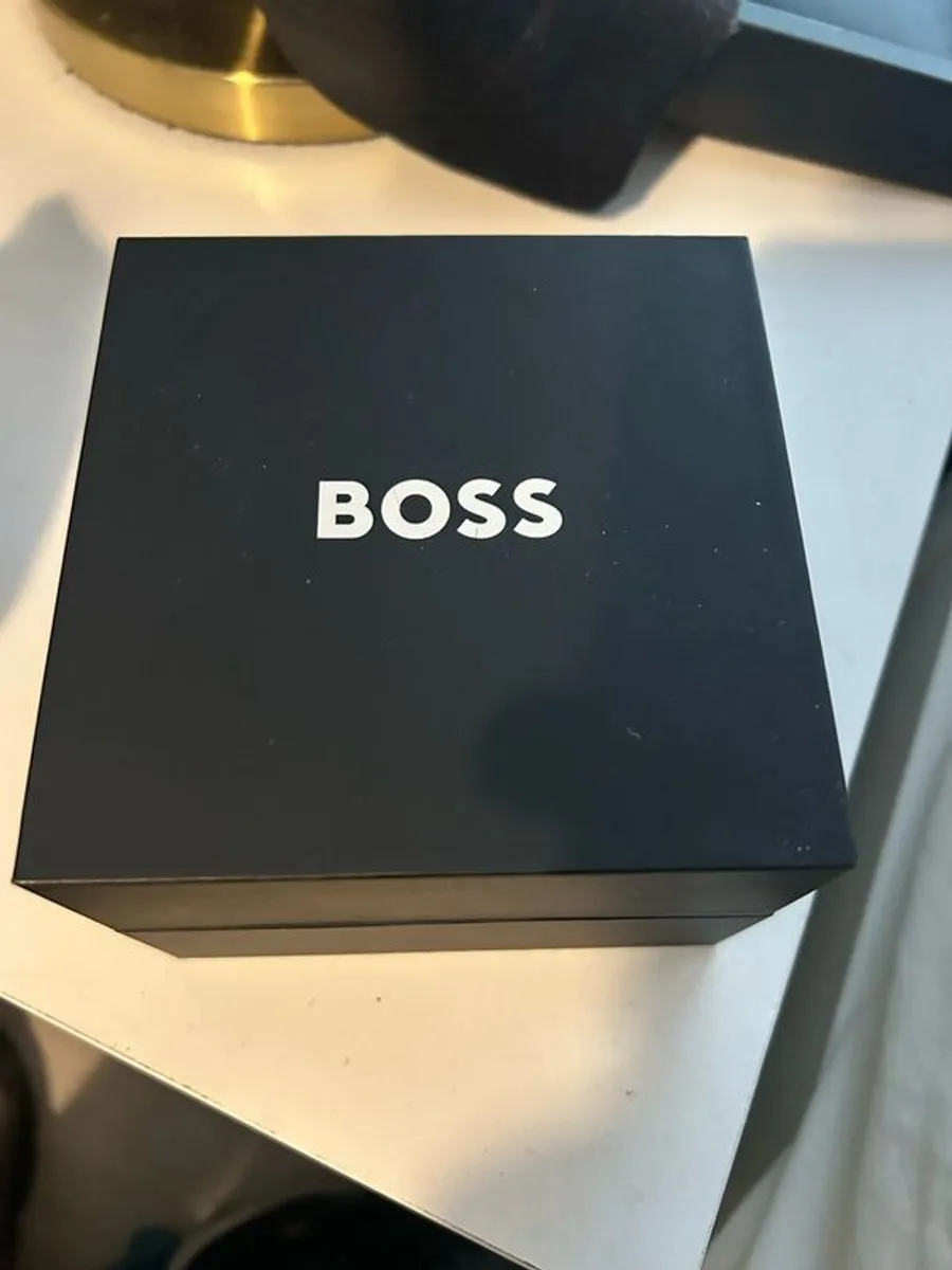 Hugo boss watch - Image 3