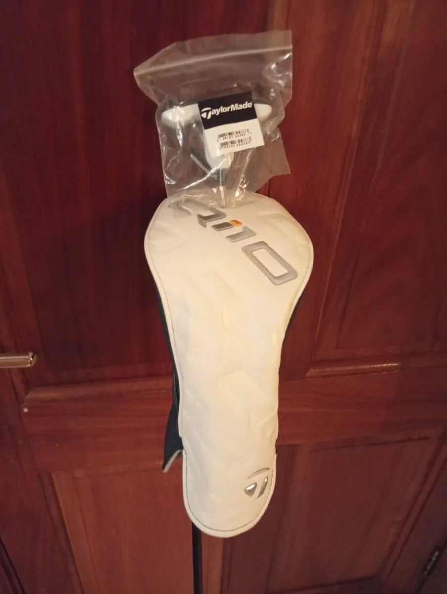 Left Handed TaylorMade Qi 10 Driver Reg As NEW - Image 1