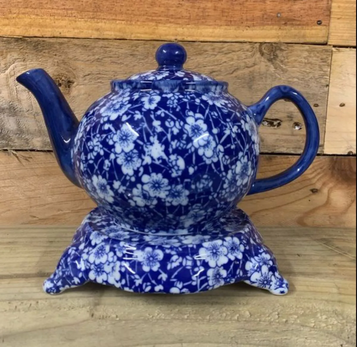 Vintage tea pots & coffee pot - Image 3