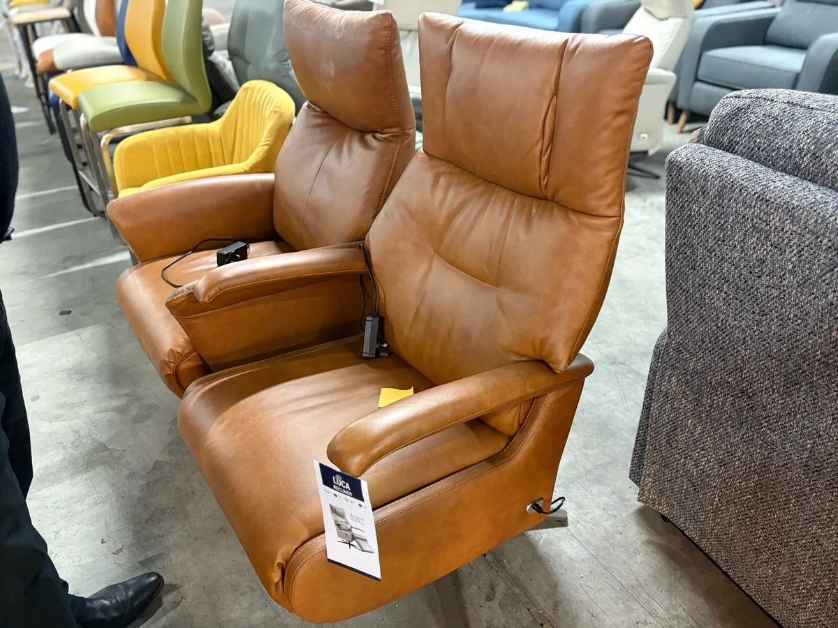 Leandro Electric Reclining Accent Chair - Image 4