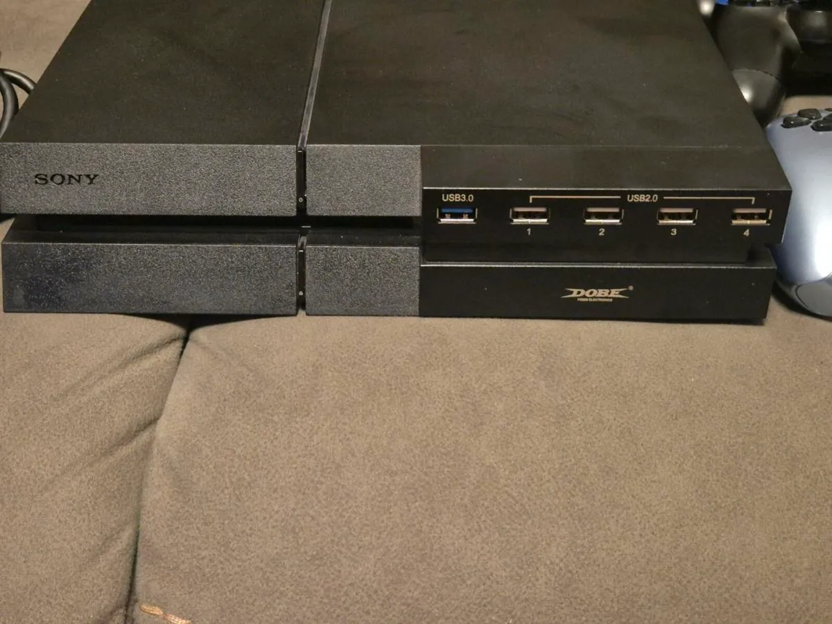 Playstation 4 1TB  CUH-1216B - Image 2