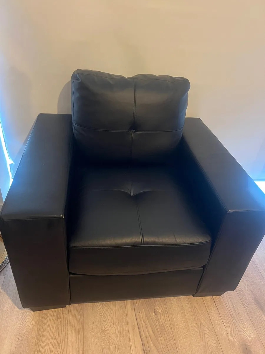 Chair - Image 4
