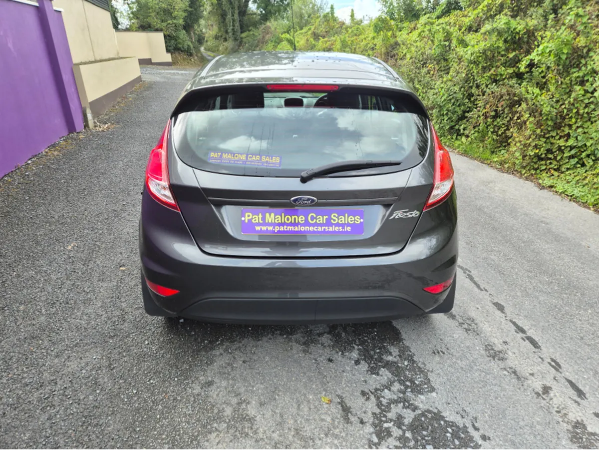Ford Fiesta ZETEC - Image 4