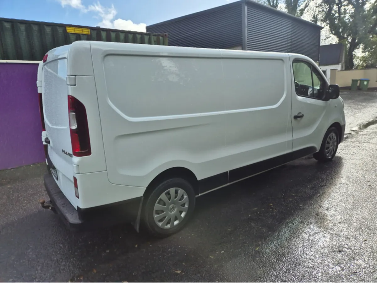 Renault Trafic LL30 ENERGY DCI 120 BUSINESS BUSINE - Image 4