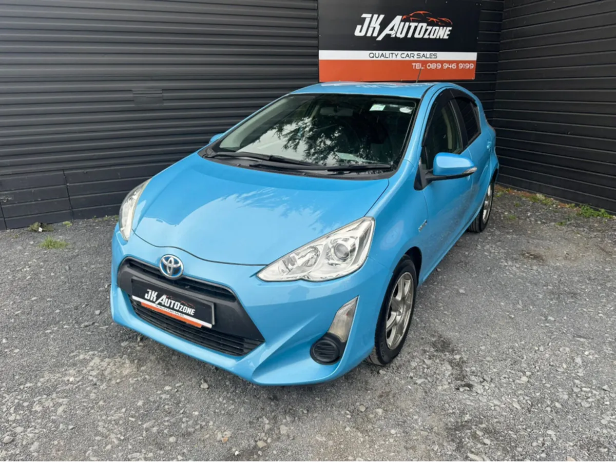 Toyota Aqua 1.5 HYBRID 5DR AUTO - Image 3