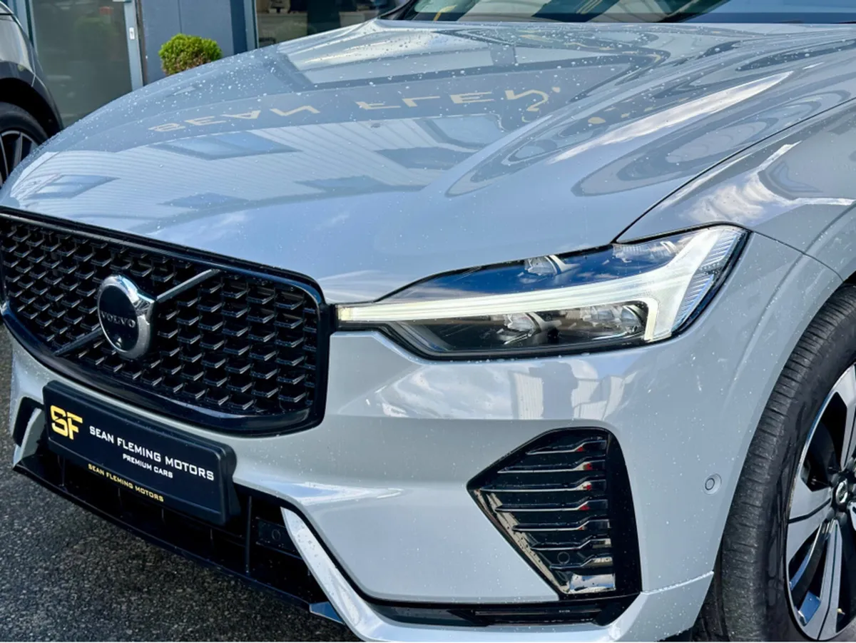 Volvo XC60 + T6 PHEV AWD AUTO RECHARGE PLUS - Image 4