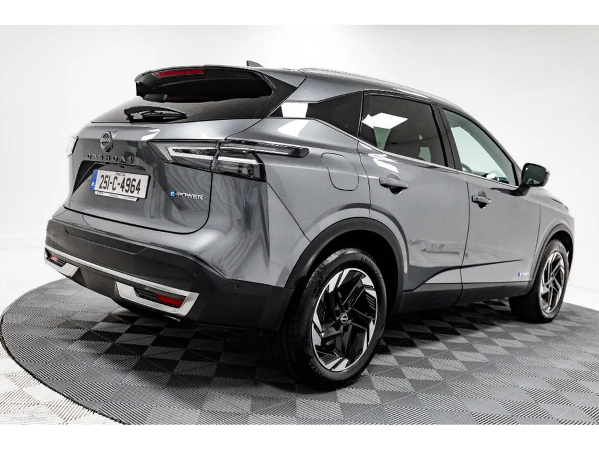 Nissan Qashqai E-Power SV Premium 1.5 Hybrid 190HP - Image 2