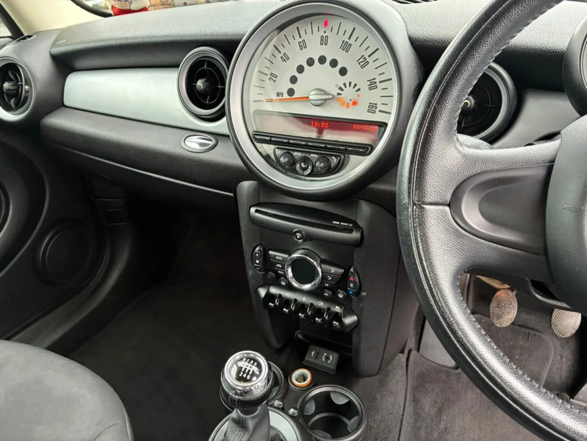Mini Cooper 1.6 D COOPER (3 DOOR) - Image 3