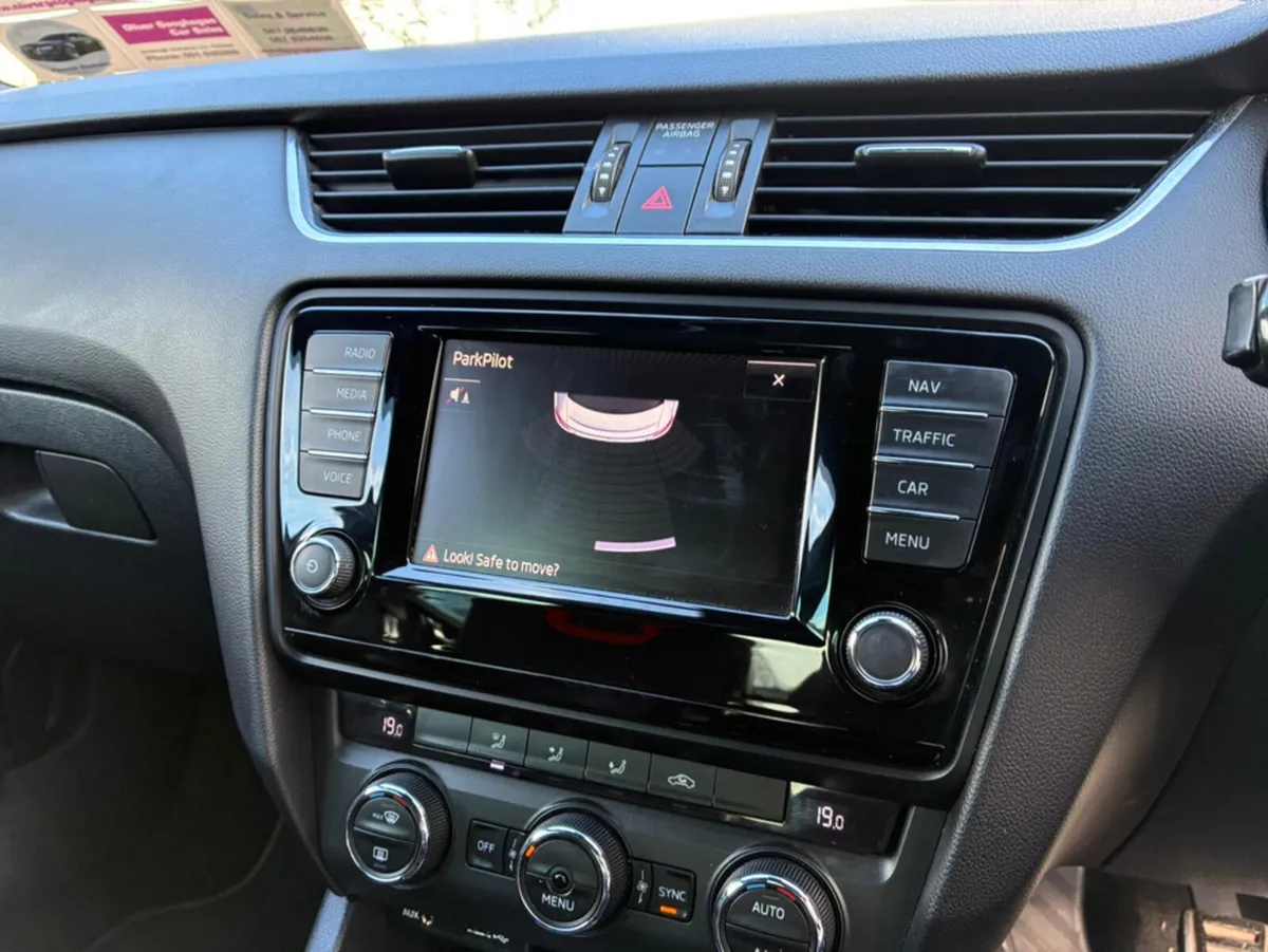 Skoda Octavia 2.0 TDI VRS 184 BHP - Image 3