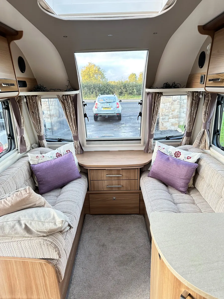 ✨STUNNING BAILEY UNICORN 4 BERTH ISLAND BED✨ - Image 4