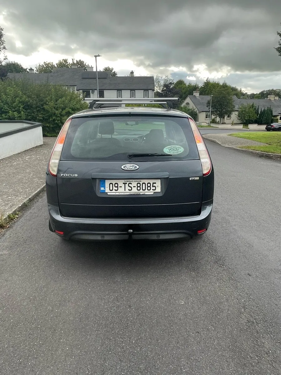 2009 ford focus NCT expires 02,26 tax 11,25 - Image 4