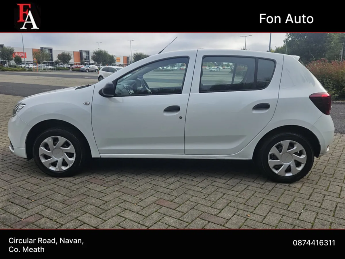 Dacia Sandero 1.0 PETROL ESSENTIAL MODEL** NEW NCT - Image 4