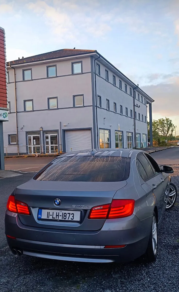 BMW 520d F10 With a broken engine - Image 3